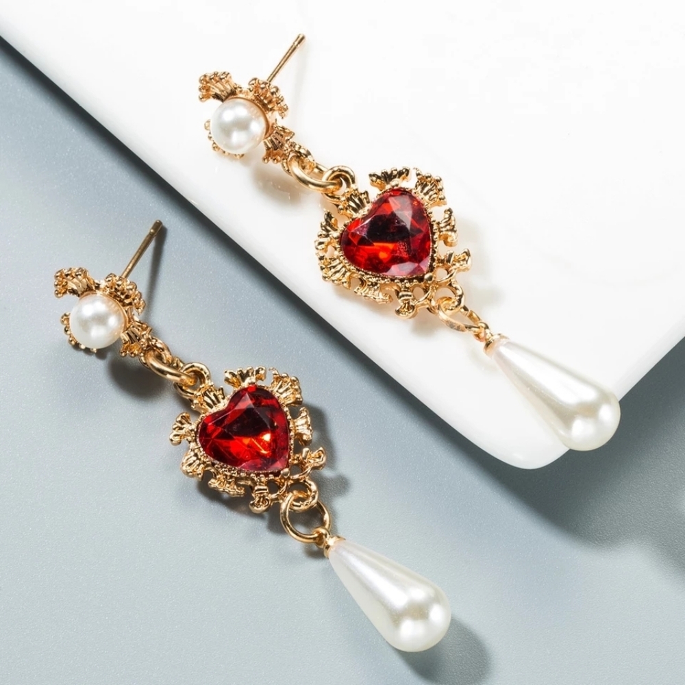 Glass Heart Pearl Drop Earrings - Picture 2 of 5